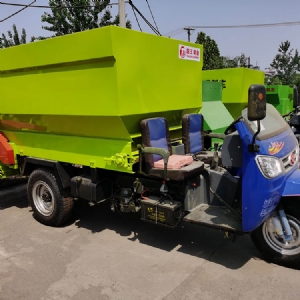 5方撒料车