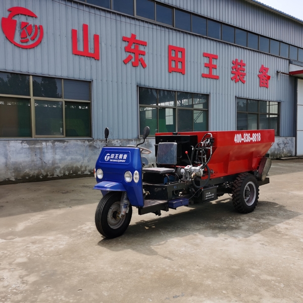 三轮撒粪车