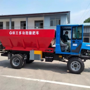 四驱自走式撒肥机