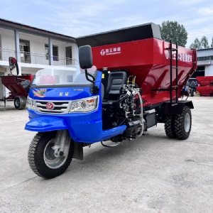 三轮撒肥车撒粪车